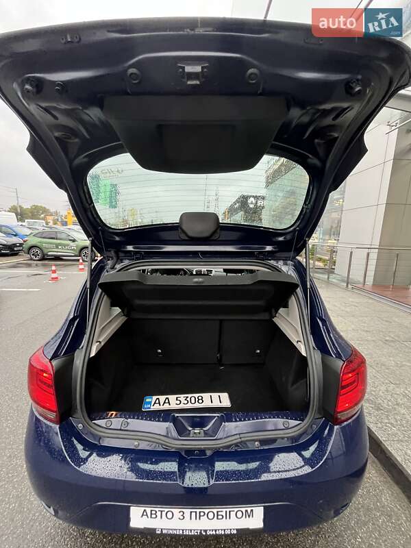 Хэтчбек Renault Sandero 2019 в Киеве фото 11 Хэтчбек Renault Sandero 2019 в Киеве