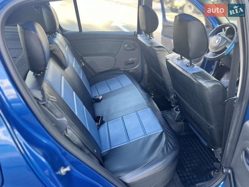 Хетчбек Renault Sandero 2009 в Києві