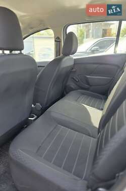 Хэтчбек Renault Sandero 2021 в 