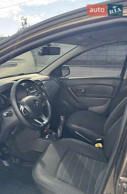 Хэтчбек Renault Sandero 2020 в 