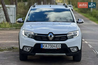 Хэтчбек Renault Sandero 2021 в 