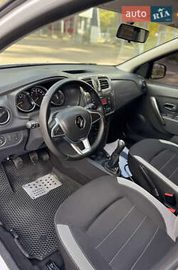 Хэтчбек Renault Sandero 2021 в 