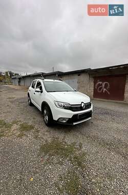 Хэтчбек Renault Sandero 2019 в 