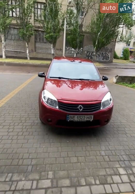 Хэтчбек Renault Sandero 2011 в Николаеве