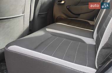 Хэтчбек Renault Sandero 2018 в 