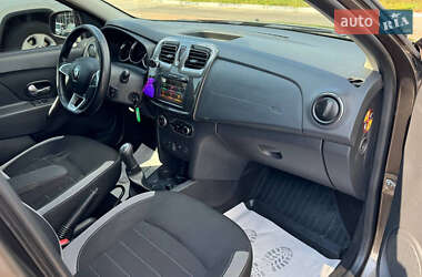 Хетчбек Renault Sandero 2019 в 
