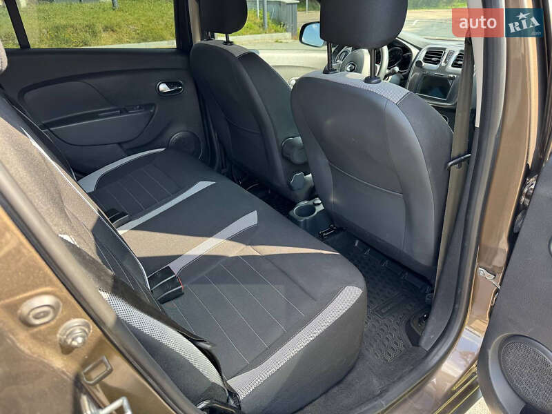 Хэтчбек Renault Sandero 2019 в Житомире