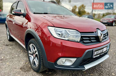 Хэтчбек Renault Sandero 2019 в 