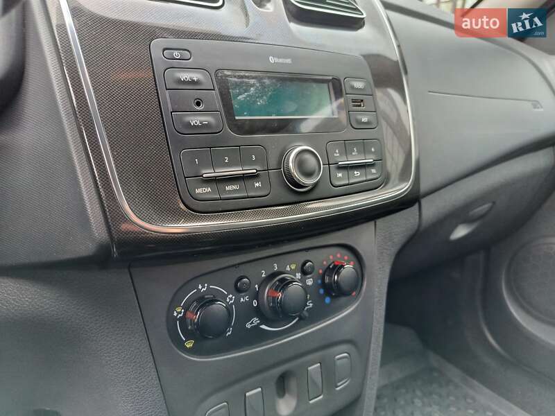 Хэтчбек Renault Sandero 2019 в Виннице фото 39 Хэтчбек Renault Sandero 2019 в Виннице