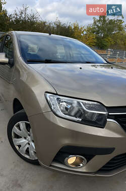 Хэтчбек Renault Sandero 2020 в 