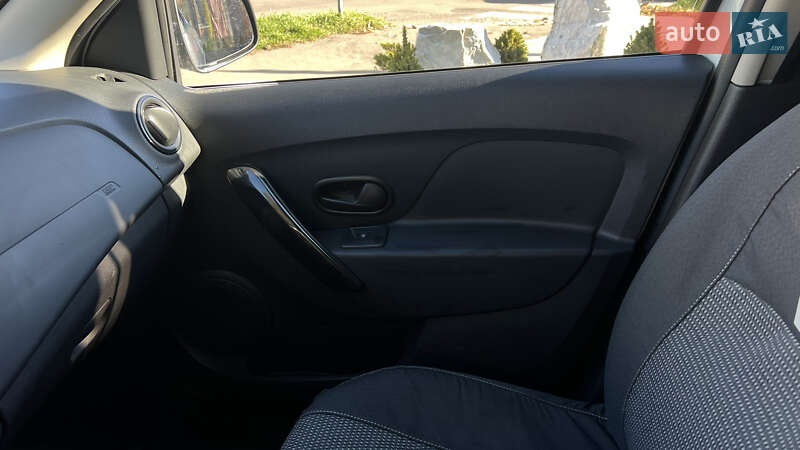 Хэтчбек Renault Sandero 2020 в Львове фото 19 Хэтчбек Renault Sandero 2020 в Львове