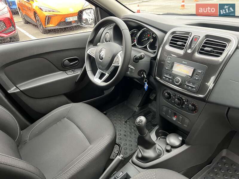 Хэтчбек Renault Sandero 2019 в Киеве фото 21 Хэтчбек Renault Sandero 2019 в Киеве