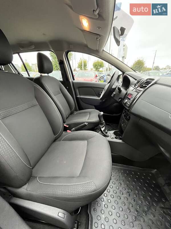 Хэтчбек Renault Sandero 2019 в Киеве фото 13 Хэтчбек Renault Sandero 2019 в Киеве