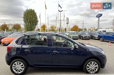 Хэтчбек Renault Sandero 2019 в 