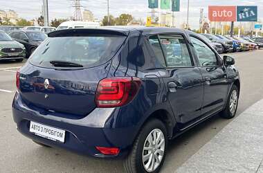 Хэтчбек Renault Sandero 2019 в 