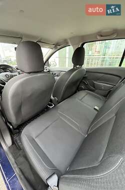 Хэтчбек Renault Sandero 2019 в 