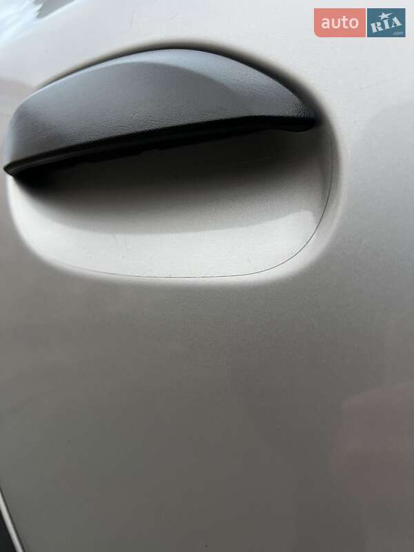 Хэтчбек Renault Sandero 2014 в Запорожье