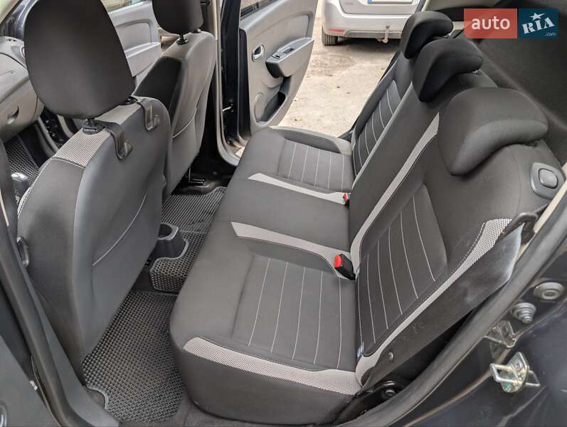 Хэтчбек Renault Sandero 2020 в Кропивницком фото 17 Хэтчбек Renault Sandero 2020 в Кропивницком
