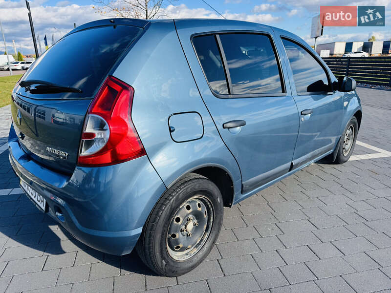 Хэтчбек Renault Sandero 2011 в Мукачево фото 6 Хэтчбек Renault Sandero 2011 в Мукачево