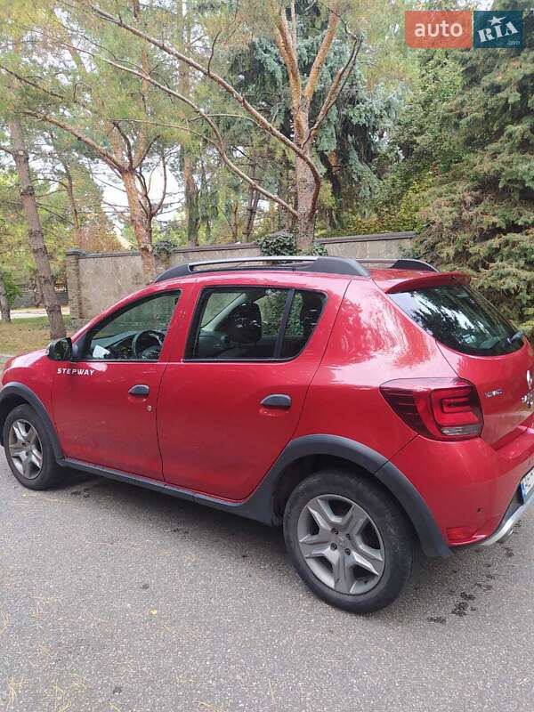 Хэтчбек Renault Sandero 2018 в Днепре фото 4 Хэтчбек Renault Sandero 2018 в Днепре