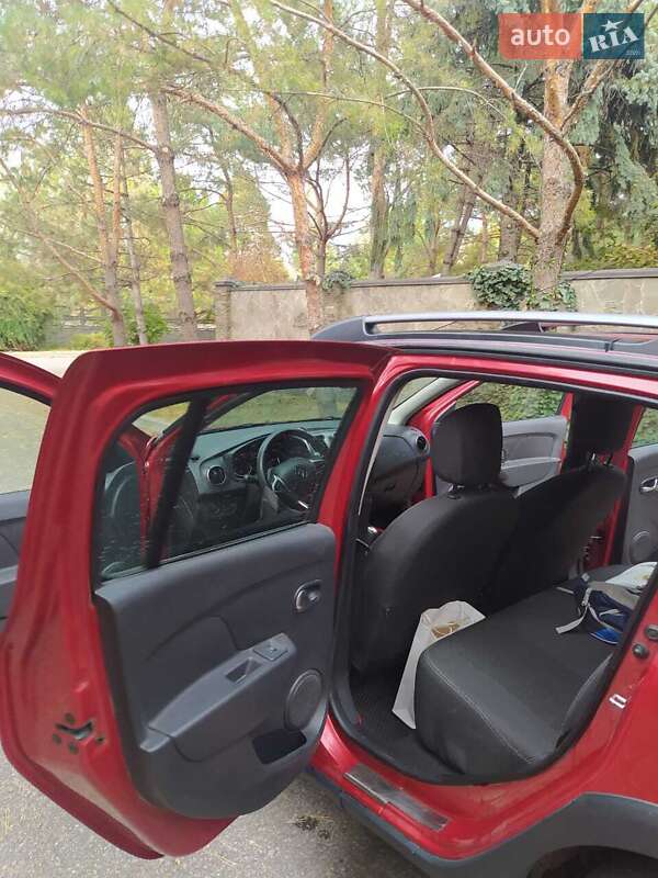 Хэтчбек Renault Sandero 2018 в Днепре фото 11 Хэтчбек Renault Sandero 2018 в Днепре