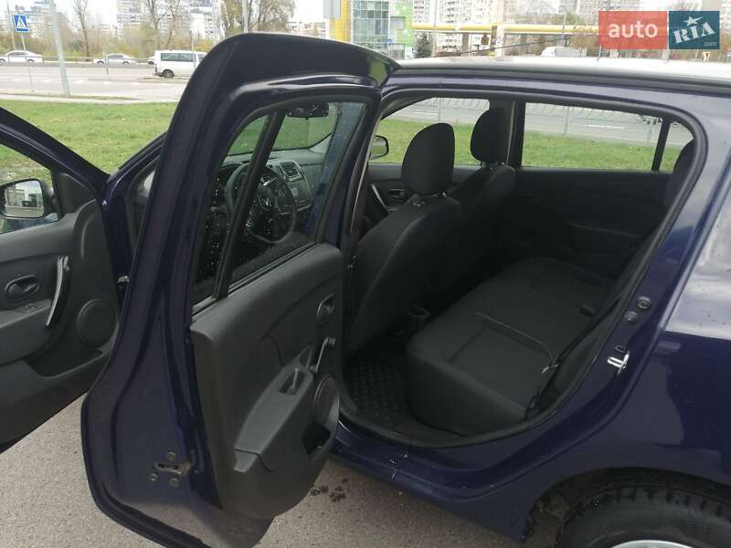 Хэтчбек Renault Sandero 2019 в Киеве