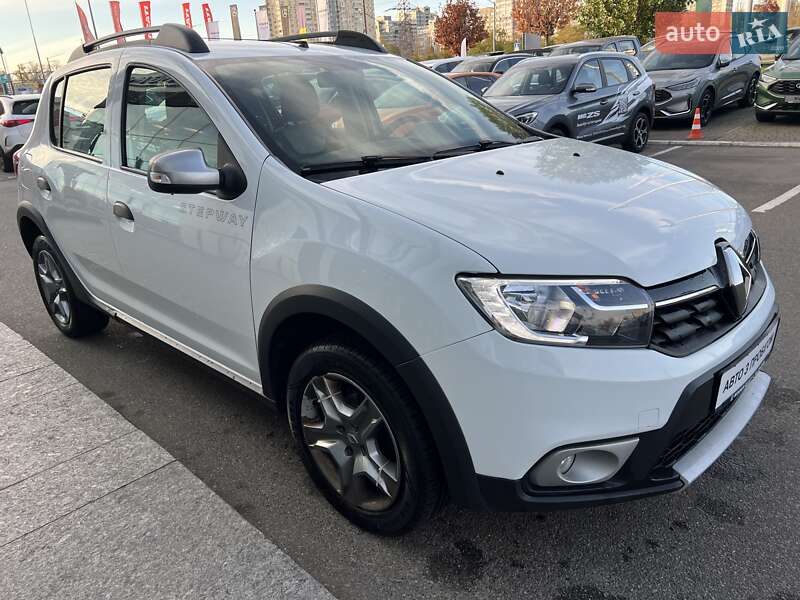 Хэтчбек Renault Sandero 2020 в Киеве