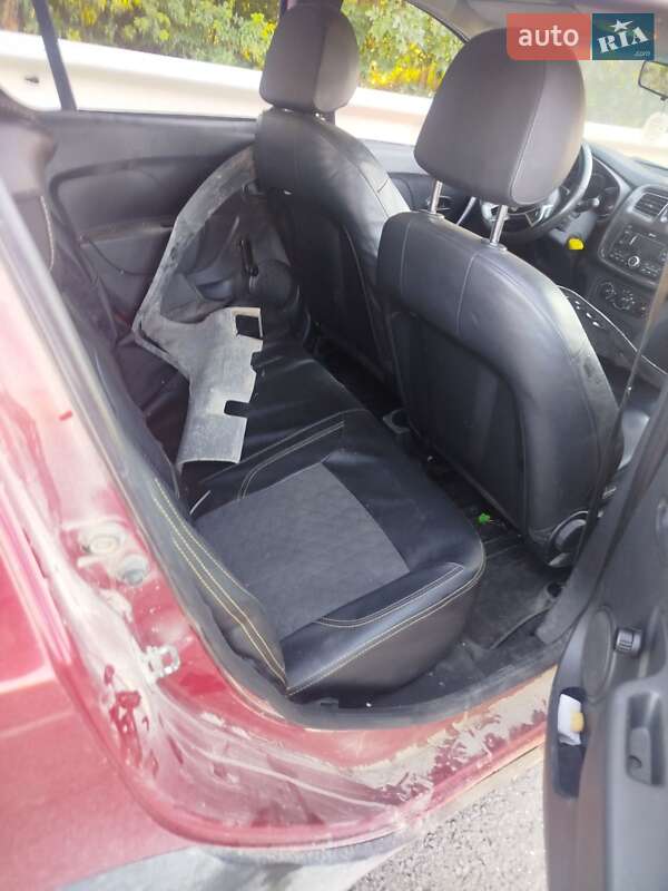 Хэтчбек Renault Sandero 2017 в Львове фото 10 Хэтчбек Renault Sandero 2017 в Львове