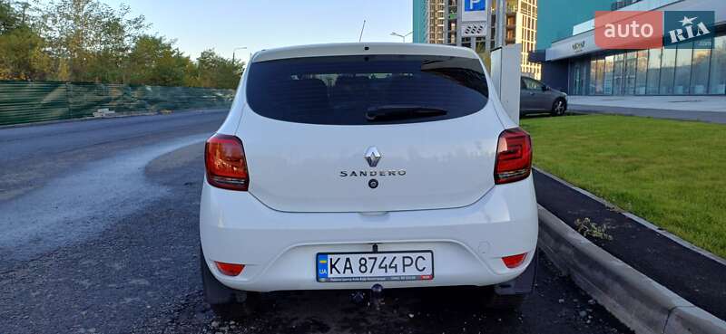 Хэтчбек Renault Sandero 2021 в Киеве