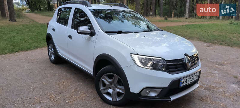 Renault Sandero 2021