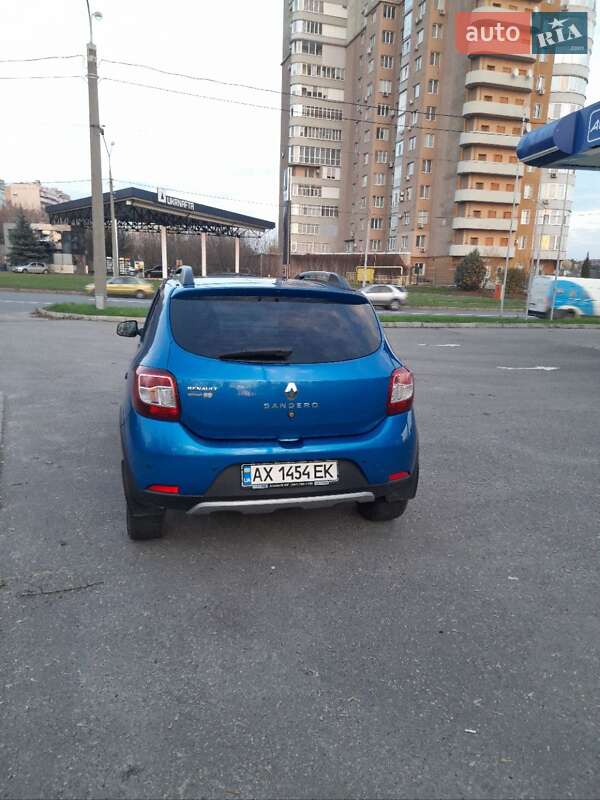 Хетчбек Renault Sandero 2015 в Харкові фото 4 Хетчбек Renault Sandero 2015 в Харкові