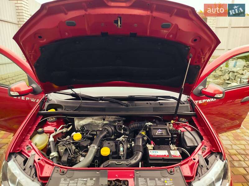 Хэтчбек Renault Sandero 2014 в Запорожье фото 42 Хэтчбек Renault Sandero 2014 в Запорожье