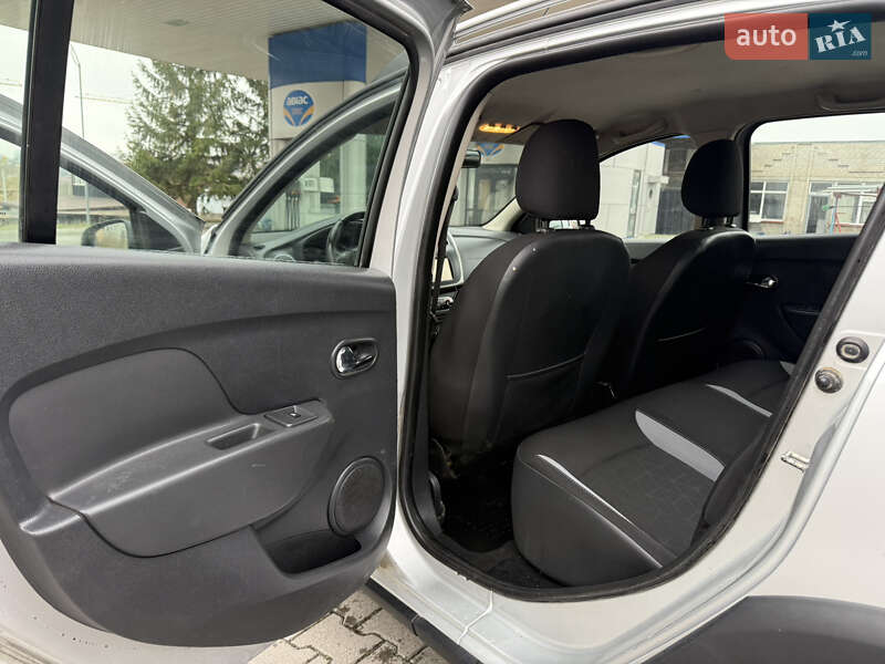 Хэтчбек Renault Sandero 2016 в Хмельницком фото 22 Хэтчбек Renault Sandero 2016 в Хмельницком