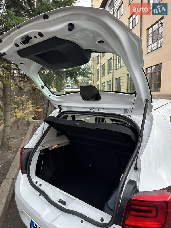 Хэтчбек Renault Sandero 2019 в Киеве фото 16 Хэтчбек Renault Sandero 2019 в Киеве