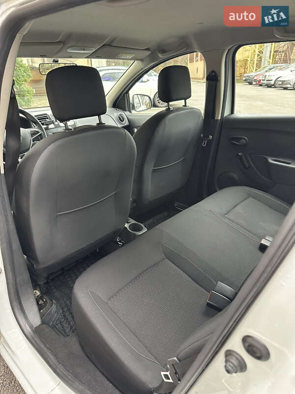 Хэтчбек Renault Sandero 2019 в Киеве фото 19 Хэтчбек Renault Sandero 2019 в Киеве