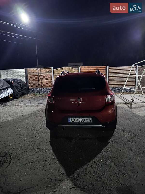 Позашляховик / Кросовер Renault Sandero 2013 в Валках