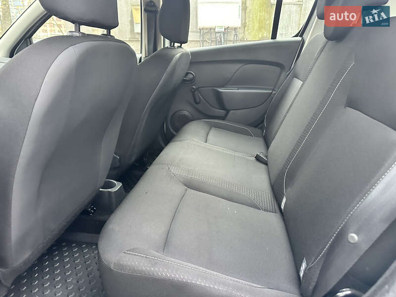 Хетчбек Renault Sandero 2019 в Києві фото 9 Хетчбек Renault Sandero 2019 в Києві