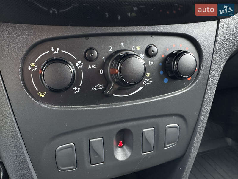 Хэтчбек Renault Sandero 2021 в Умани