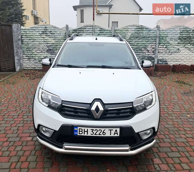 Хэтчбек Renault Sandero 2017 в Одессе фото 5 Хэтчбек Renault Sandero 2017 в Одессе