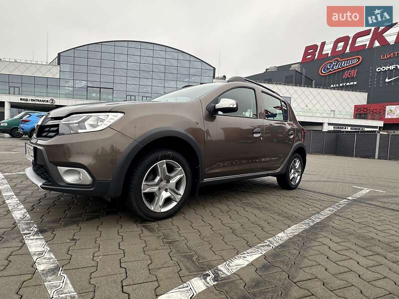 Хэтчбек Renault Sandero 2020 в Киеве