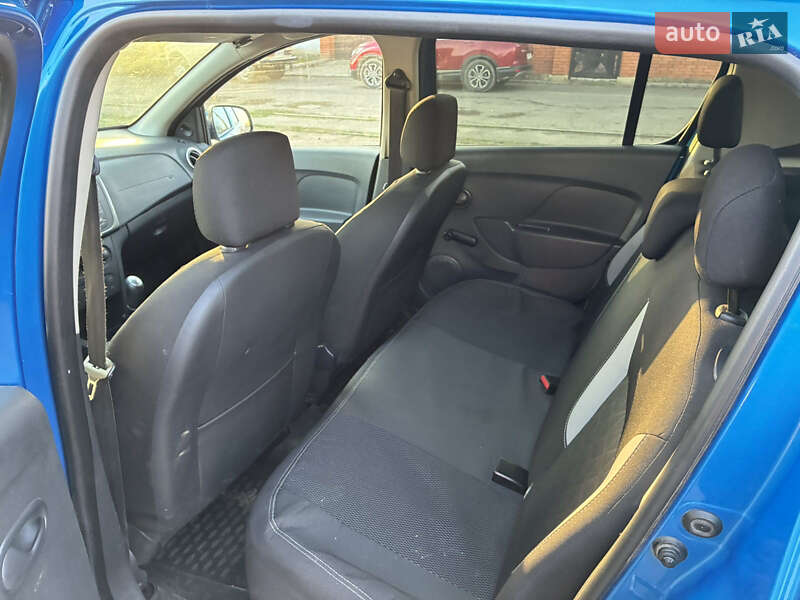 Хэтчбек Renault Sandero 2014 в Николаеве