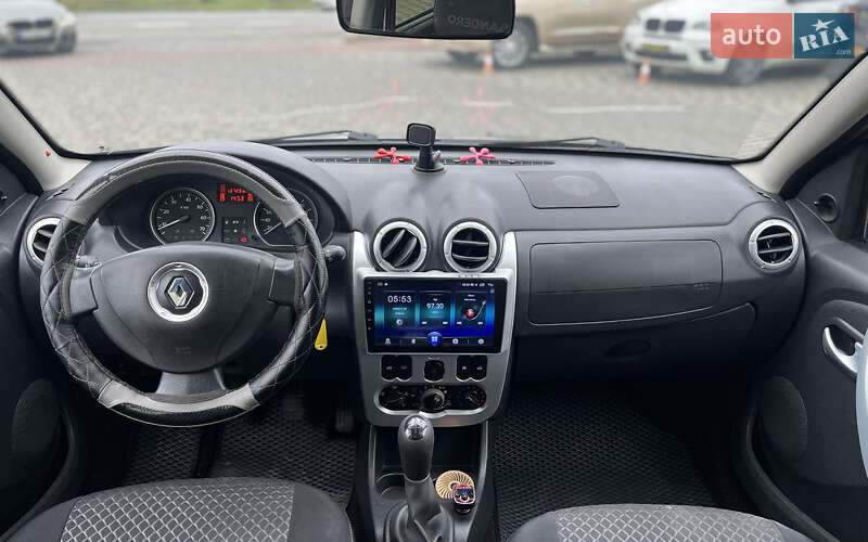 Хетчбек Renault Sandero 2012 в Мукачевому