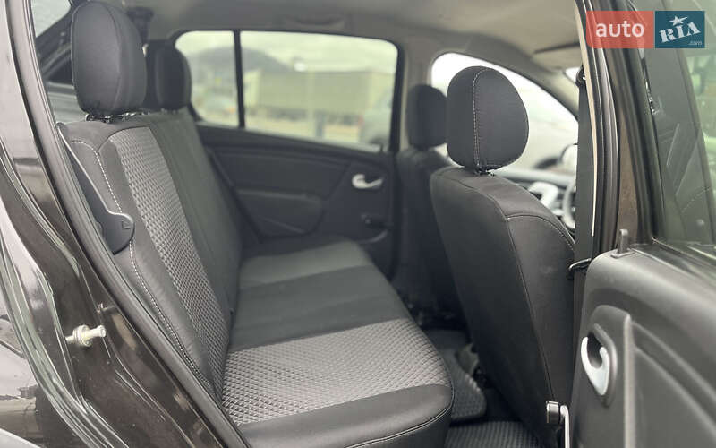 Хетчбек Renault Sandero 2012 в Мукачевому