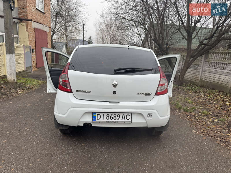 Хэтчбек Renault Sandero 2011 в Хмельницком фото 2 Хэтчбек Renault Sandero 2011 в Хмельницком