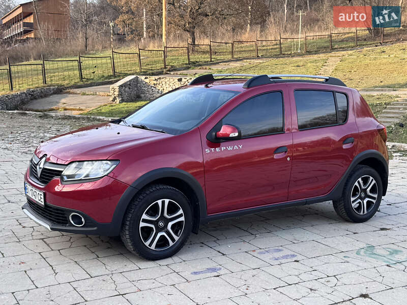 Хетчбек Renault Sandero 2015 в Полтаві