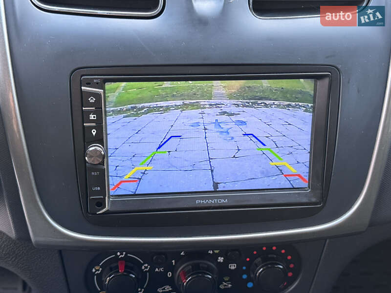 Хетчбек Renault Sandero 2015 в Полтаві