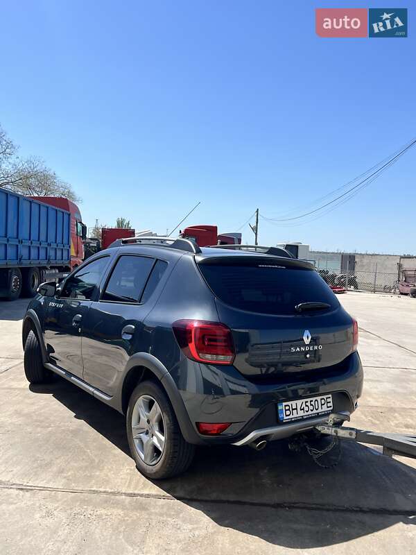 Хэтчбек Renault Sandero 2022 в Одессе