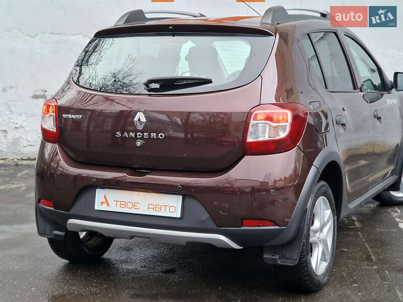 Хэтчбек Renault Sandero 2016 в Одессе