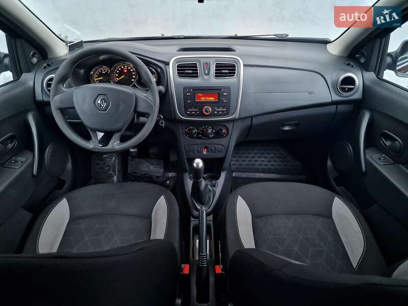 Хэтчбек Renault Sandero 2016 в Одессе