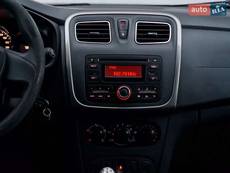 Хэтчбек Renault Sandero 2016 в Одессе